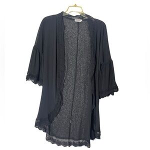 Spadehill open front kimono / cover up. Lace detail. Size 2XL GUC